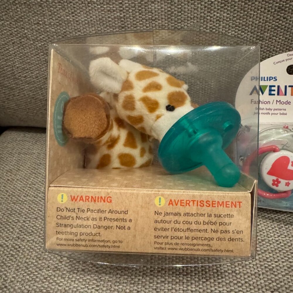 Baby Pacifiers - Picture 3 of 6